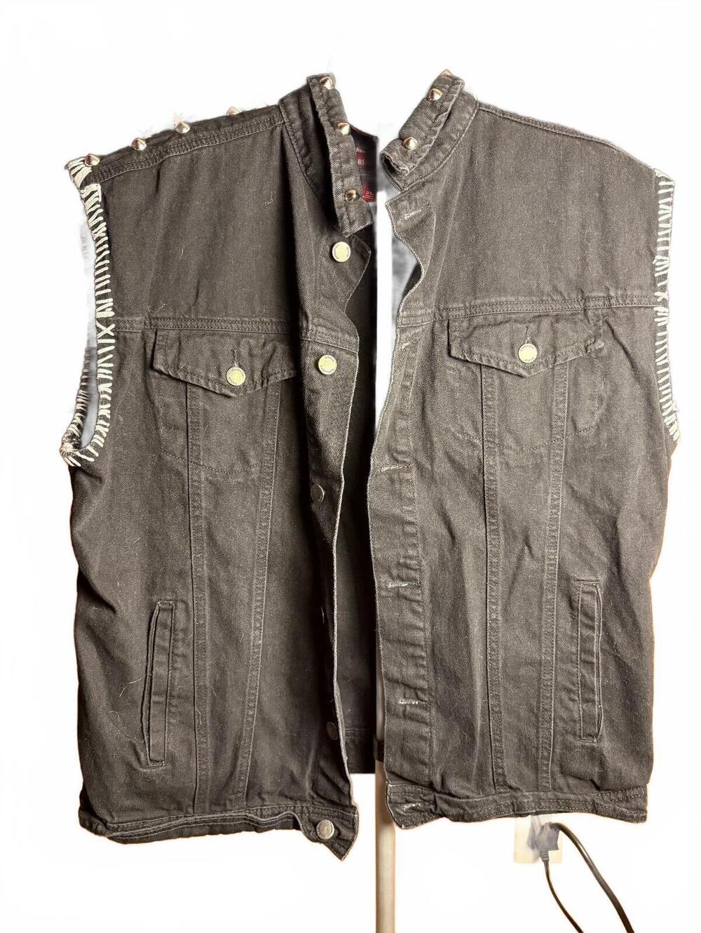 Rare Black Denim Studded Sleeveless Vest w Skull Print sz XXL 2XL